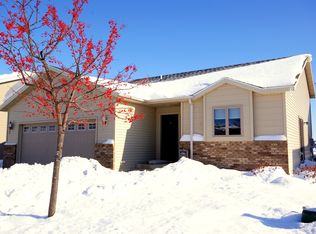 936 Savanna Ave, Saint Cloud, MN 56303