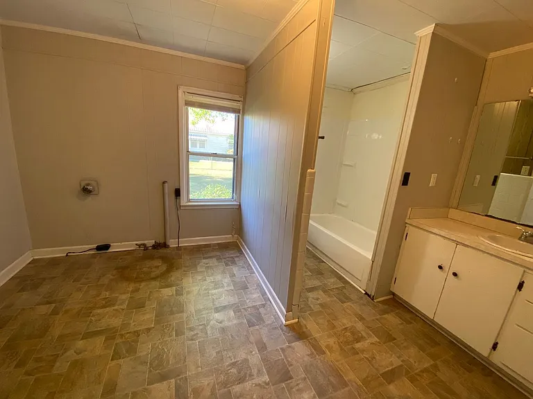 1306 Church Ave SE #B — Photo 6