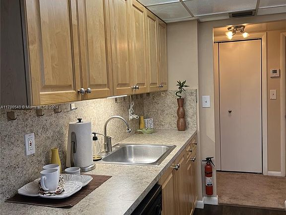 3rd image of 16450 Miami Dr APT 106