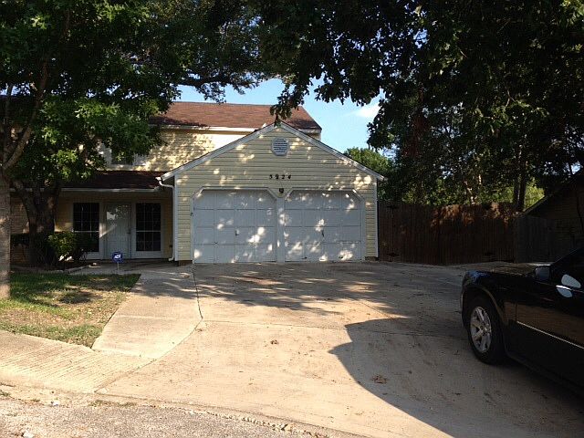 1st image of 5924 Hidden Peak St