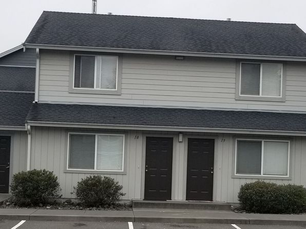 1688 Sandpiper Ln #18-19