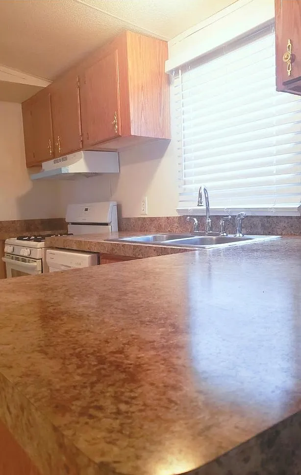 4 bed, 1568 sqft, $2,150 — Photo 4