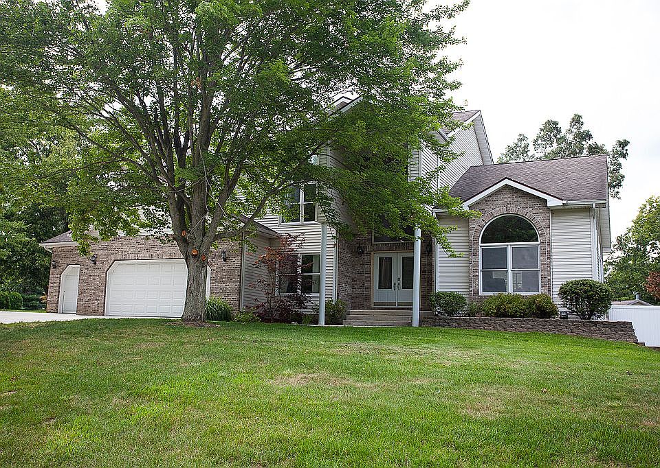 1st image of 36399 Valley Dr