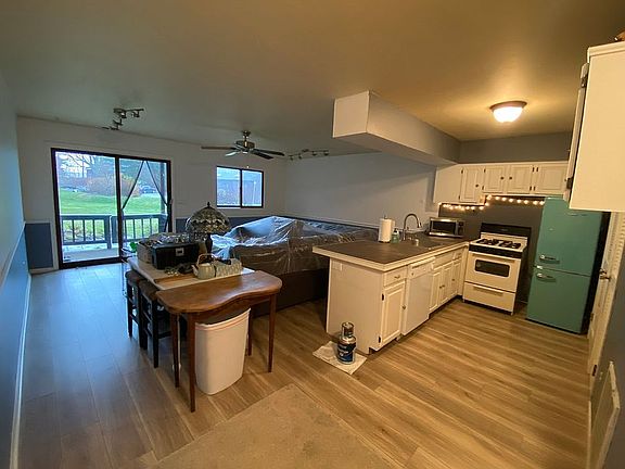 3rd image of 3 Beaver Creek Dr Unit 9