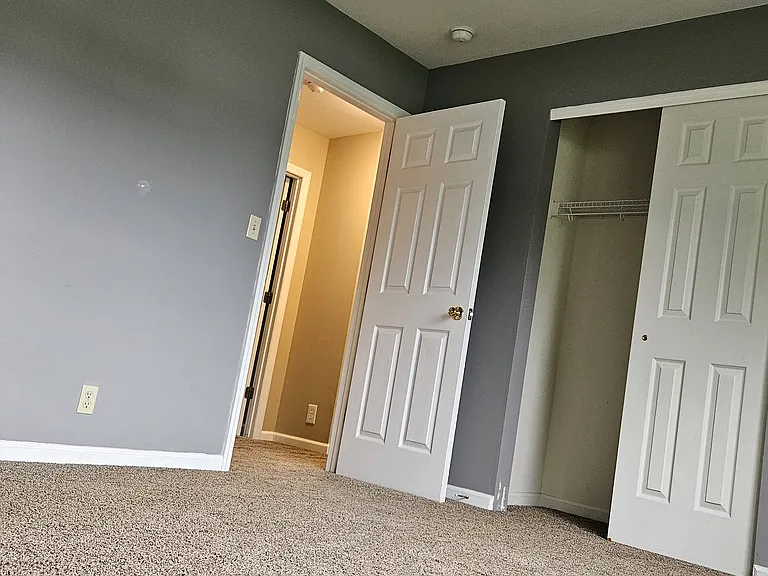 615 Arrowhead Ln — Photo 7