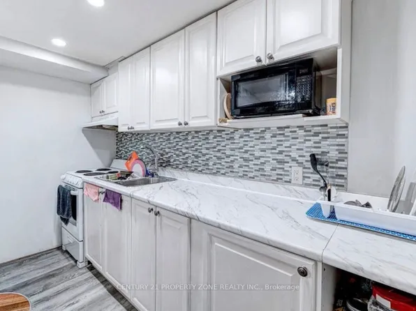6 Roehampton Cres W, Brampton, ON