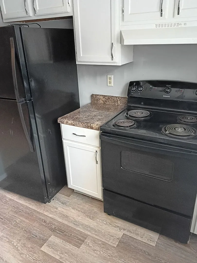 1901 Tracy Dr North — Photo 2