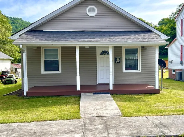 205 Carolina Ave, Richlands, VA 24641