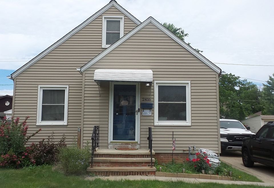 1st image of 2416 Tuxedo Ave
