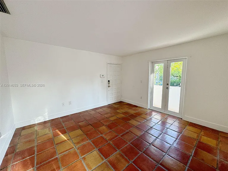 2918 Bird Ave #7 — Photo 6