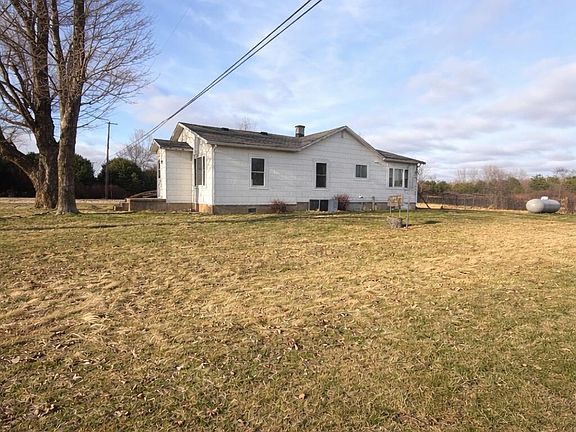 5th image of 8448 N Center Rd