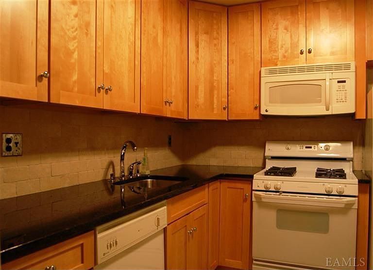 1st image of 14 Scenic Dr APT L
