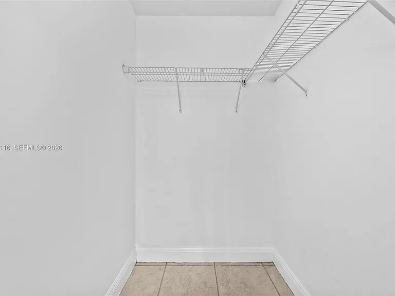 2421 W 78th St #104 — Photo 18
