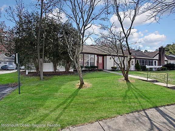 4th image of 767A Liverpool Cir