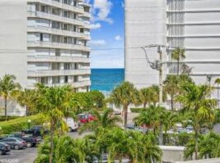 3589 S Ocean Blvd APT 402, South Palm Beach, FL 33480