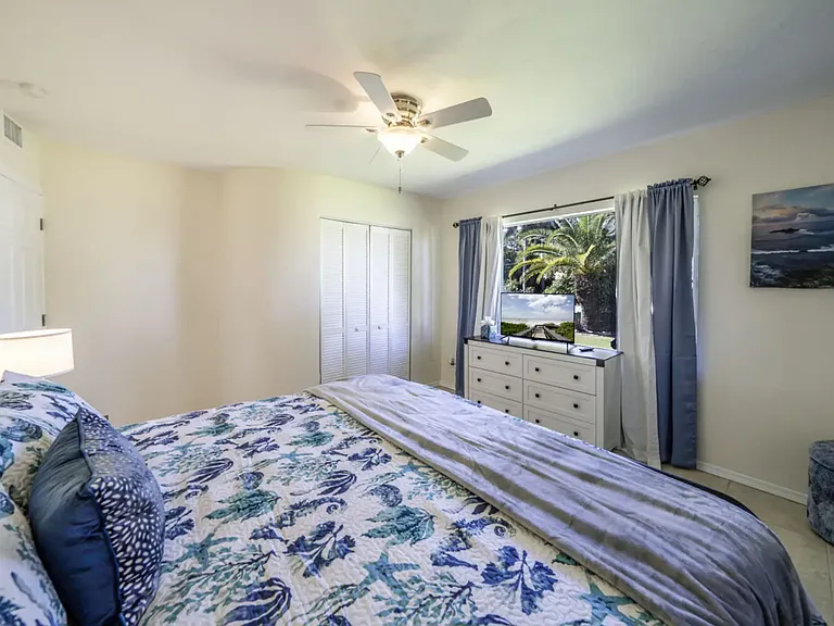 4464 E Riverside Dr — Photo 8