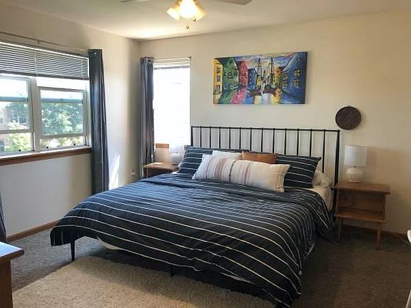 3rd image of 3006 Selkirk Dr Unit 1