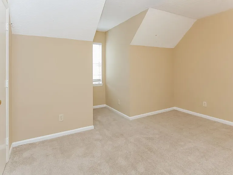 8307 Houndstooth Dr — Photo 14