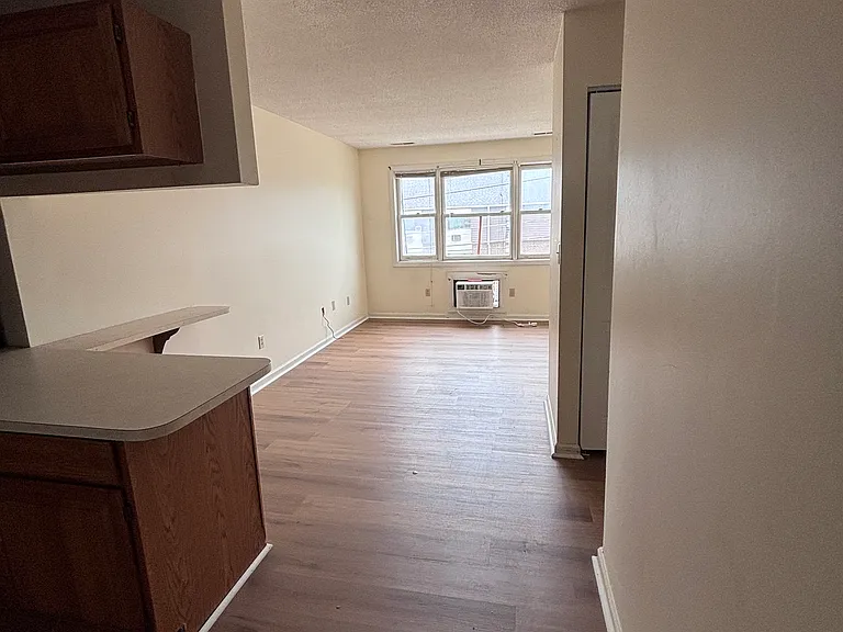 30 Stevens St #306 — Photo 2