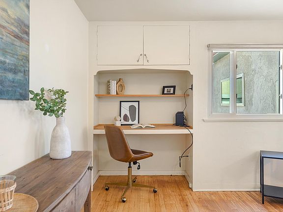 4th image of 420 Bryn Mawr Dr SE