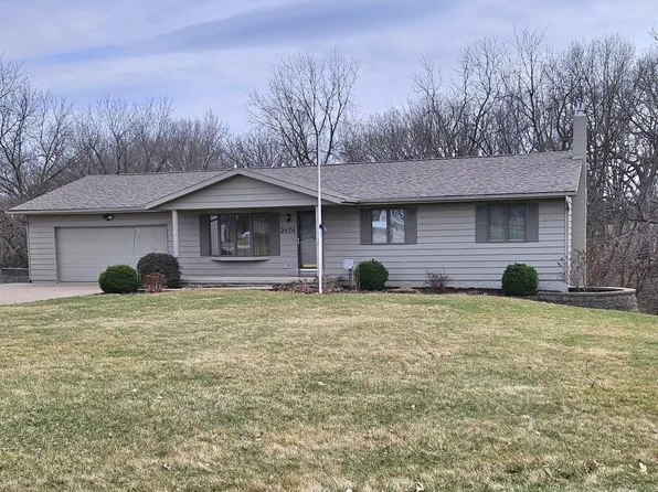 2474 Pheasant Run, Muscatine, IA 52761