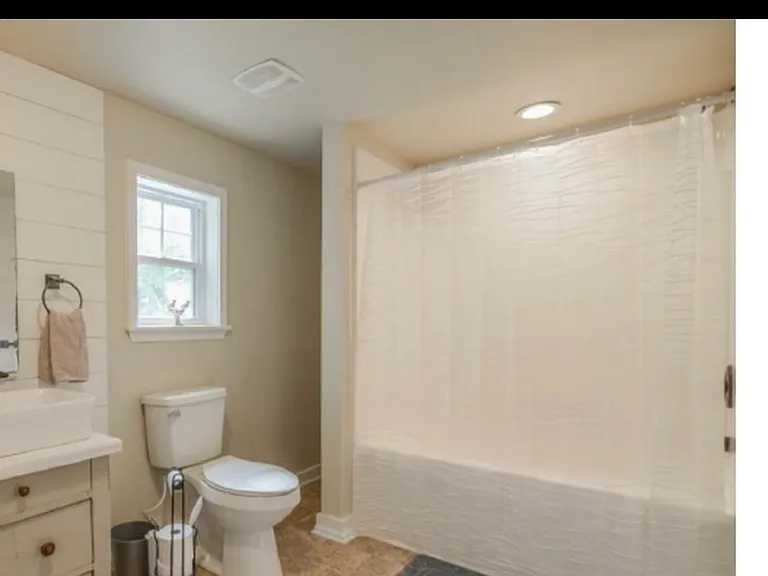 1431 3rd St SW — Photo 4