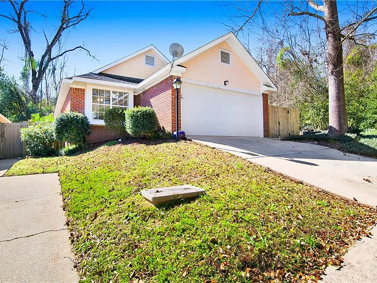 5631 Bentley Ln — Photo 26