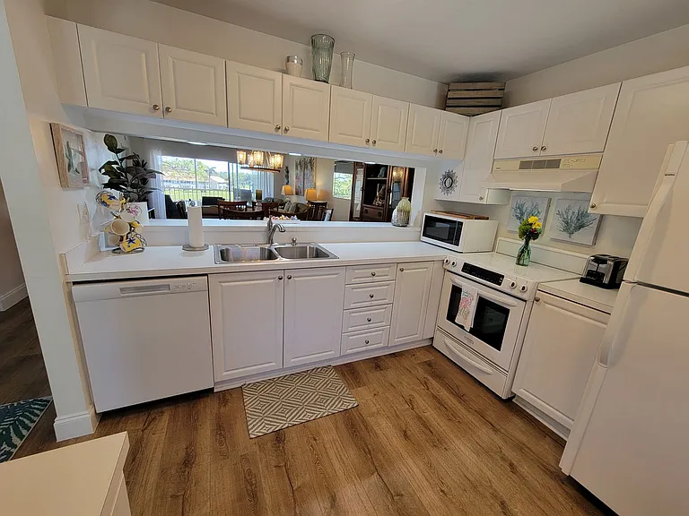 3655 Amberly Cir #A307 — Photo 11
