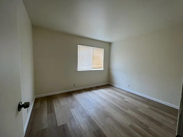 899 Hillside Blvd #8 — Photo 8