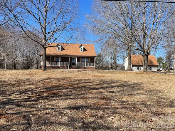 12404 Mooresville Rd, Mount Ulla, NC 28125