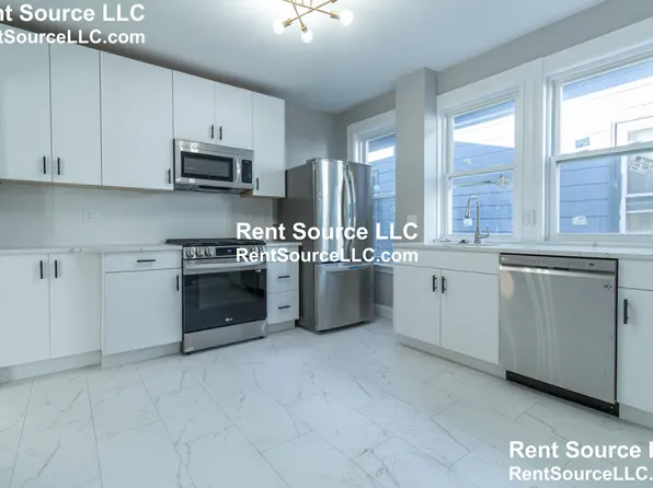 97 Elm St #2, Somerville, MA 02144