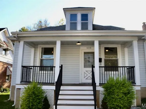 608 W 2nd St, Washington, MO 63090
