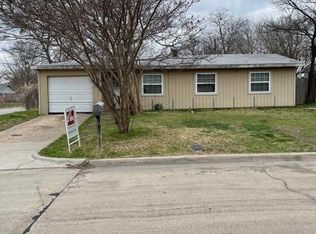 1401 Cardinal St, Arlington, TX 76010