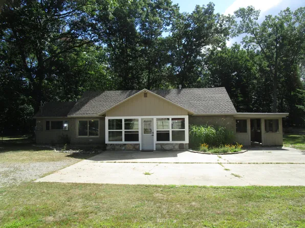 4731 S Straits Hwy, Indian River, MI 49749