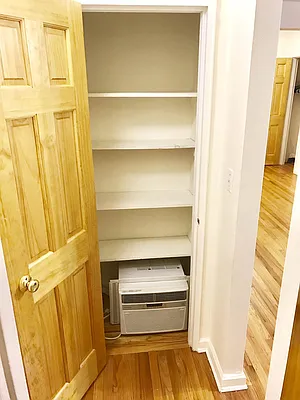 Rented by Voro, LLC | media 27