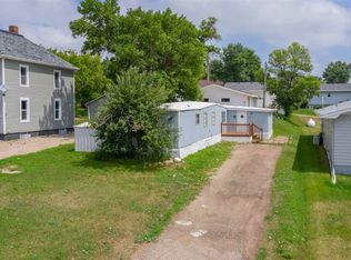 506 3rd Ave NW, Kenmare, ND 58746