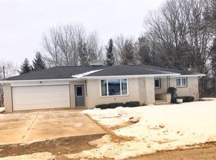 620 Rockway Pl, Mishicot, WI 54228