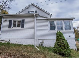 998 N Main St, Killingly, CT 06241