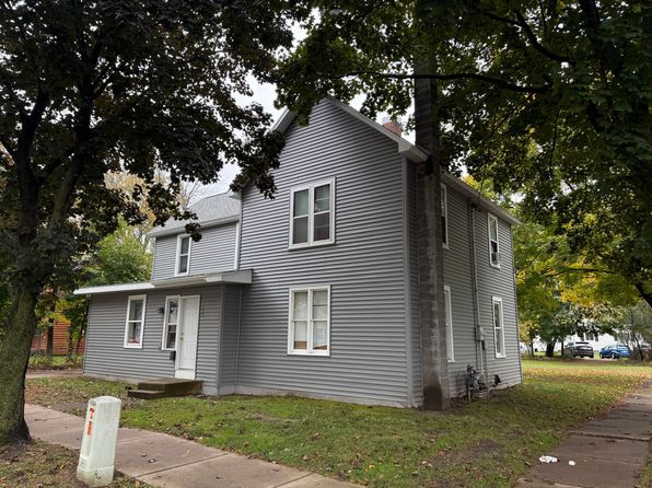 220 13th Ave W