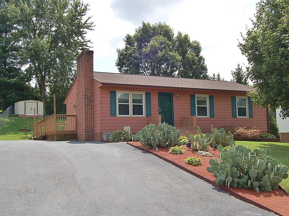 5431 North Garden Lane