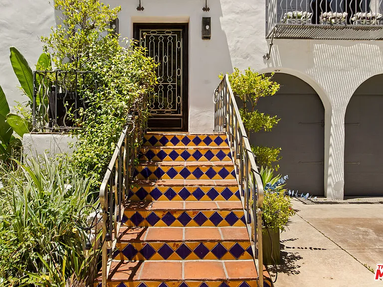 1407 N Beverly Dr — Photo 9