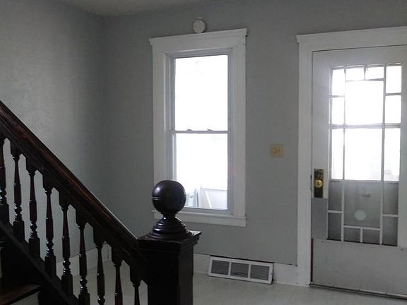 5th image of 13 Bartlett Ave