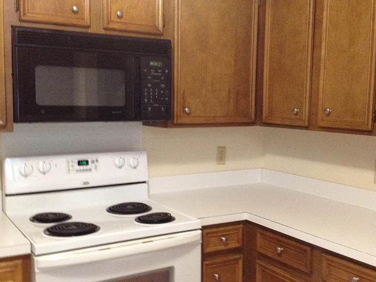 13505 Phillips Rd — Photo 6