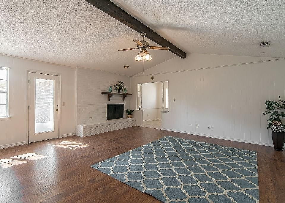 1st image of 2116 Northcrest Dr