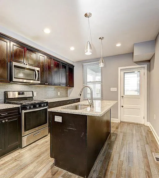 822 S Highland Ave — Photo 10