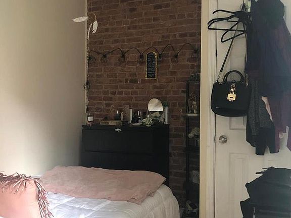 2nd image of 710 Amsterdam Ave APT 4A