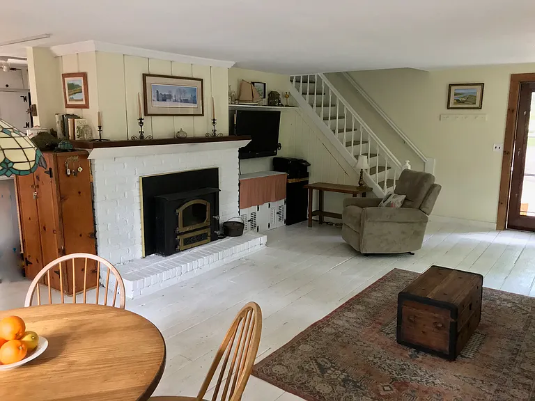 8 Mudford Ave — Photo 8
