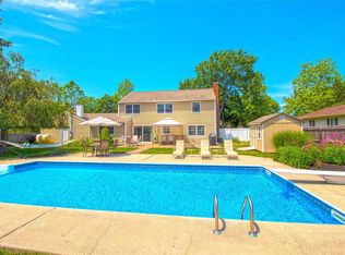 12 Millbrook Dr, Stony Brook, NY 11790