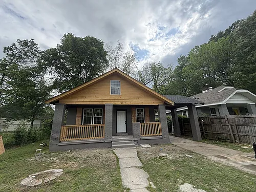 2577 Selman Ave Photo 1