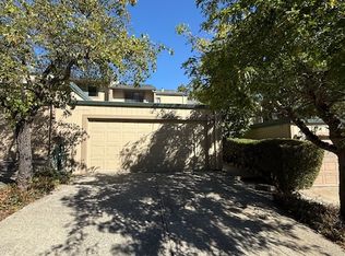 21 Larkspur Ln, Novato, CA 94947